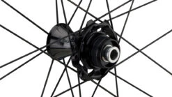 Campagnolo® Bora WTO 45 Carbon Disc Center Lock 28" Laufradsatz 9 Campagnolo® Bora WTO 45 Carbon Disc Center Lock 28" Laufradsatz -Shimano Verkäufe 322909
